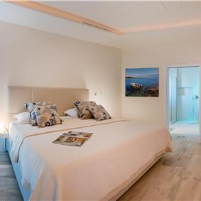 Luxury 6 Bedroom Brac Island Beach Front Villa With Heated Infinity Pool and lift near Sumartin sleeps 12